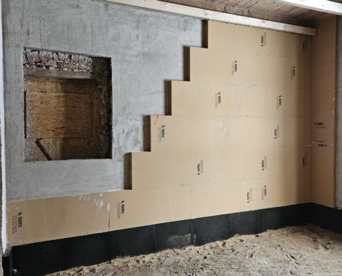Altbau – Innendämmung mit Holzfaser, Sockel mit Schaumglasplatten