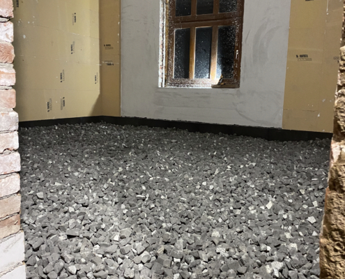 Altbau – Schaumglasschotter eingebracht